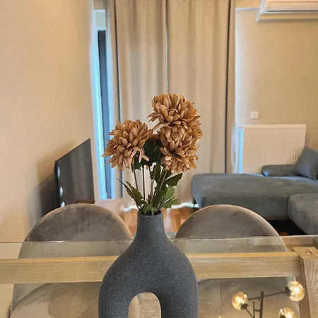 Apartment 180° View In Diamond Building *