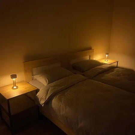180° View In Diamond Building Apartment *