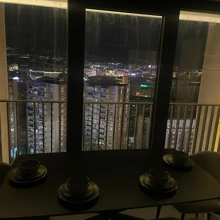 Apartment 180° View In Diamond Building